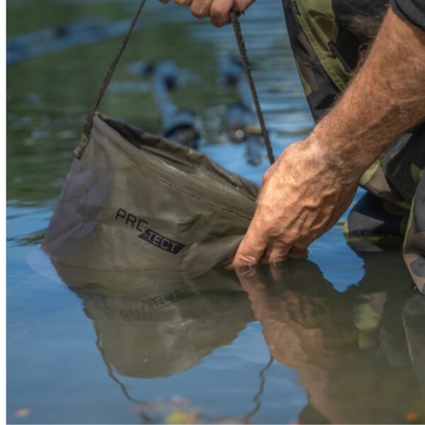 Avid Carp wiadro protect water bucket 10l