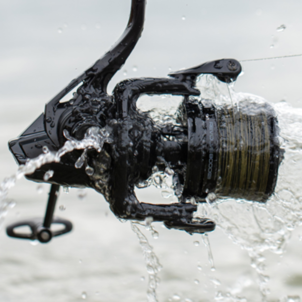 Kołowrotek Avid Carp Revolve 8000FD