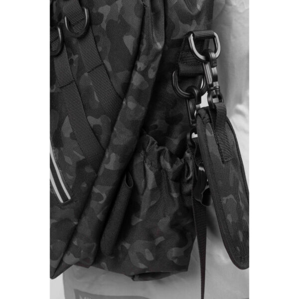 MIKADO Plecak Sling Bag Large Black Camo 39x24x9cm